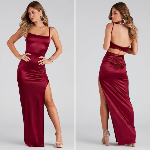 NWT Windsor Maude Formal High Slit Open Back Satin Maxi Dress Burgundy Size L - Picture 1 of 7
